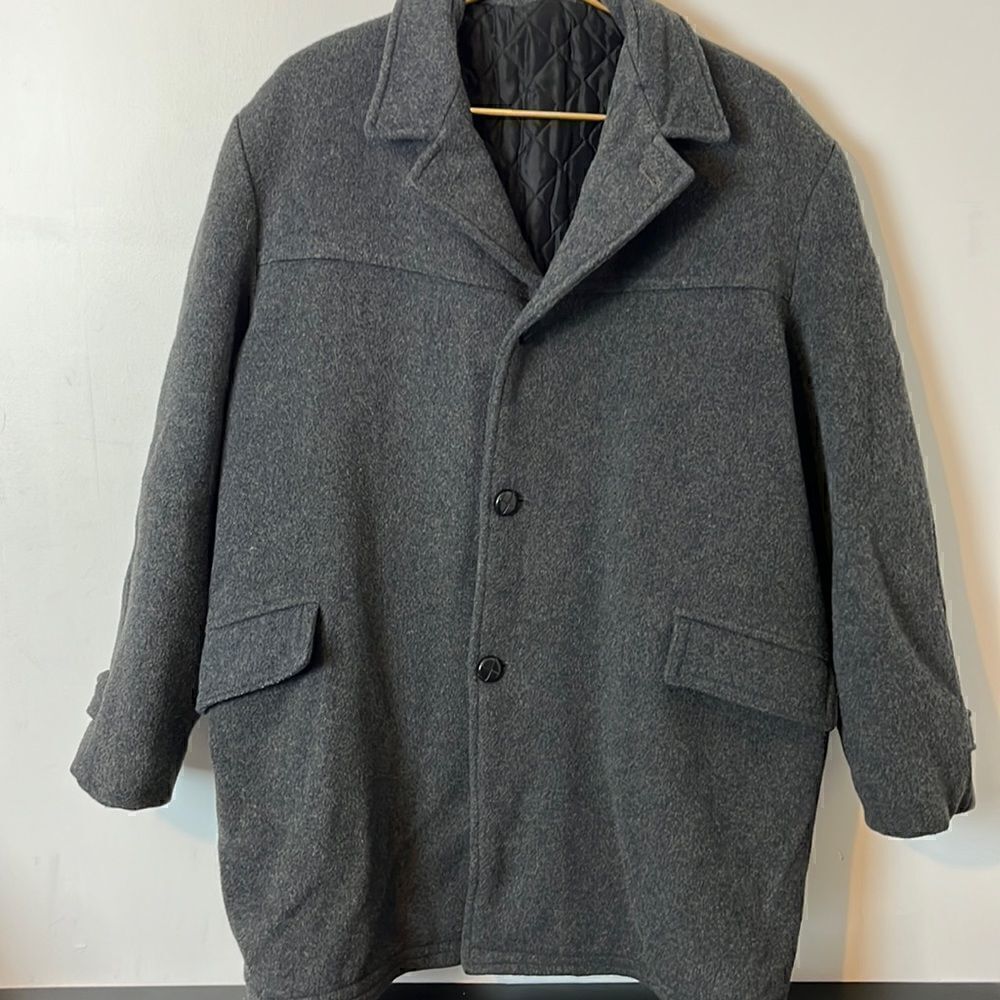 Wool insulated 3 button coat